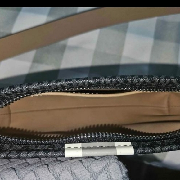 Michael Kors Belt Bag - Picture 2 of 2